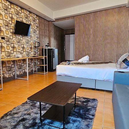 Xcess Residence Pattaya Bagian luar foto