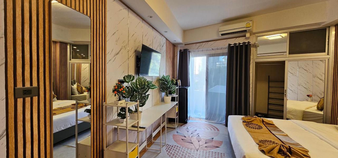 Xcess Residence Pattaya Bagian luar foto