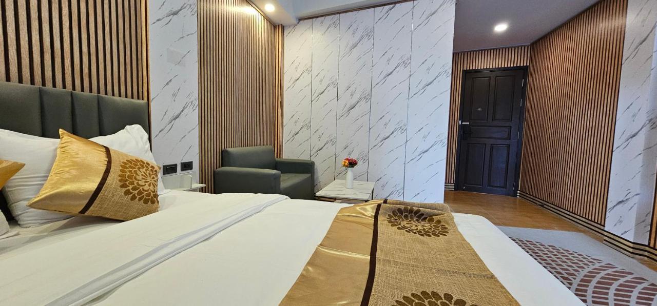 Xcess Residence Pattaya Bagian luar foto