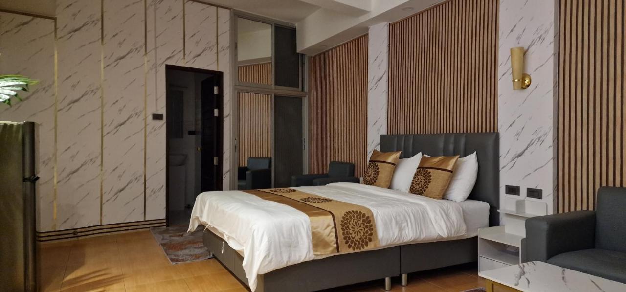 Xcess Residence Pattaya Bagian luar foto