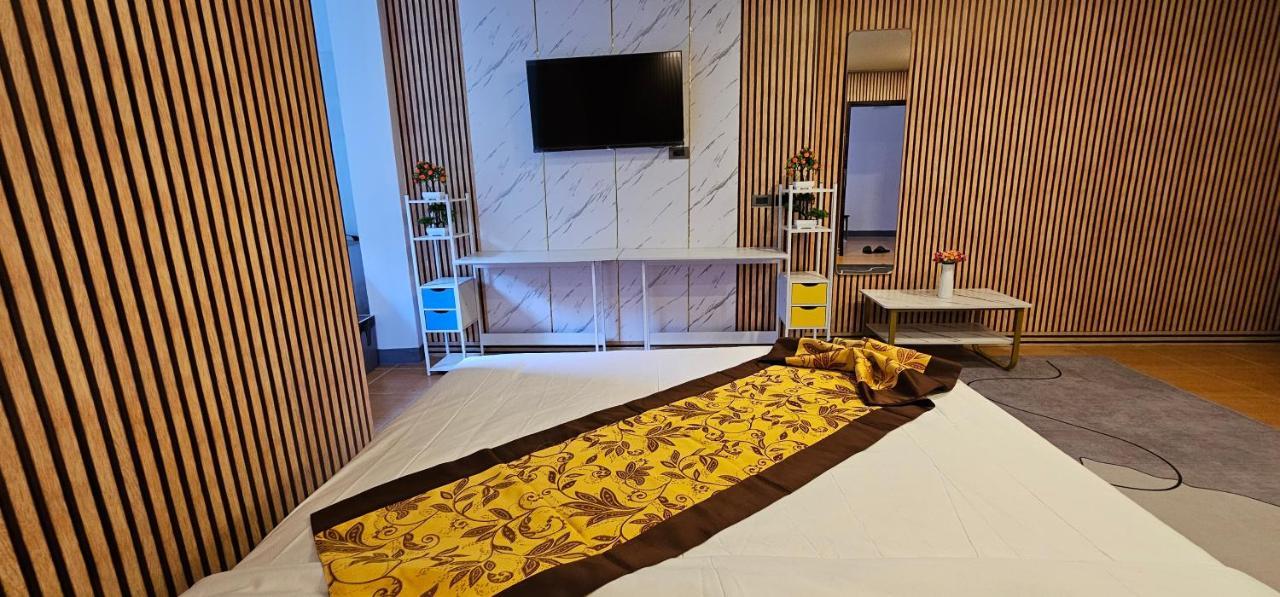 Xcess Residence Pattaya Bagian luar foto