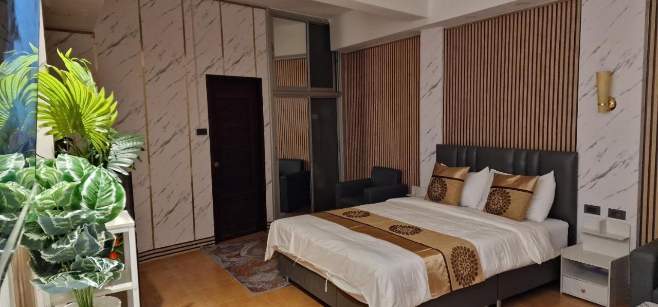 Xcess Residence Pattaya Bagian luar foto