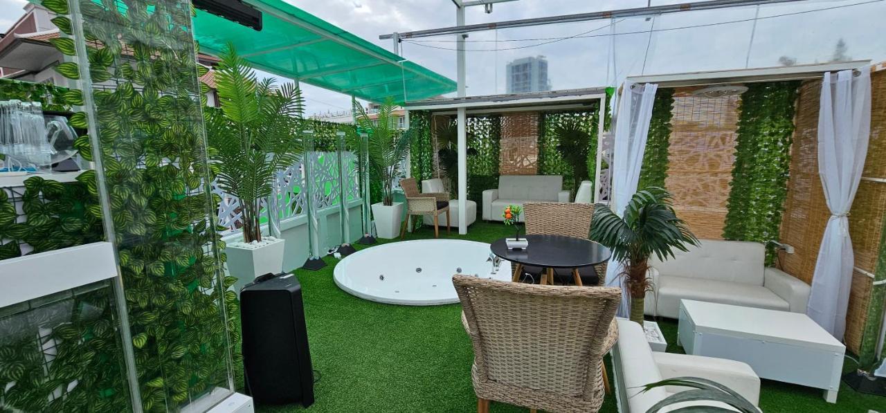 Xcess Residence Pattaya Bagian luar foto