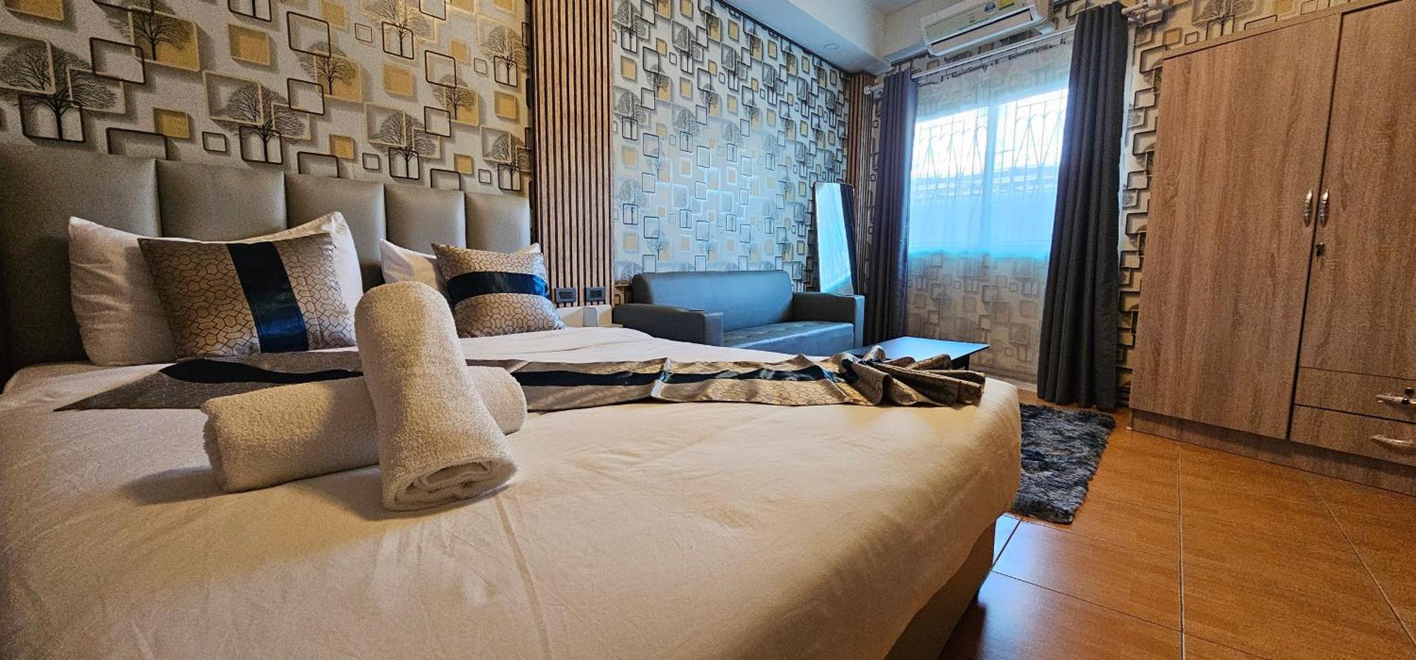 Xcess Residence Pattaya Bagian luar foto