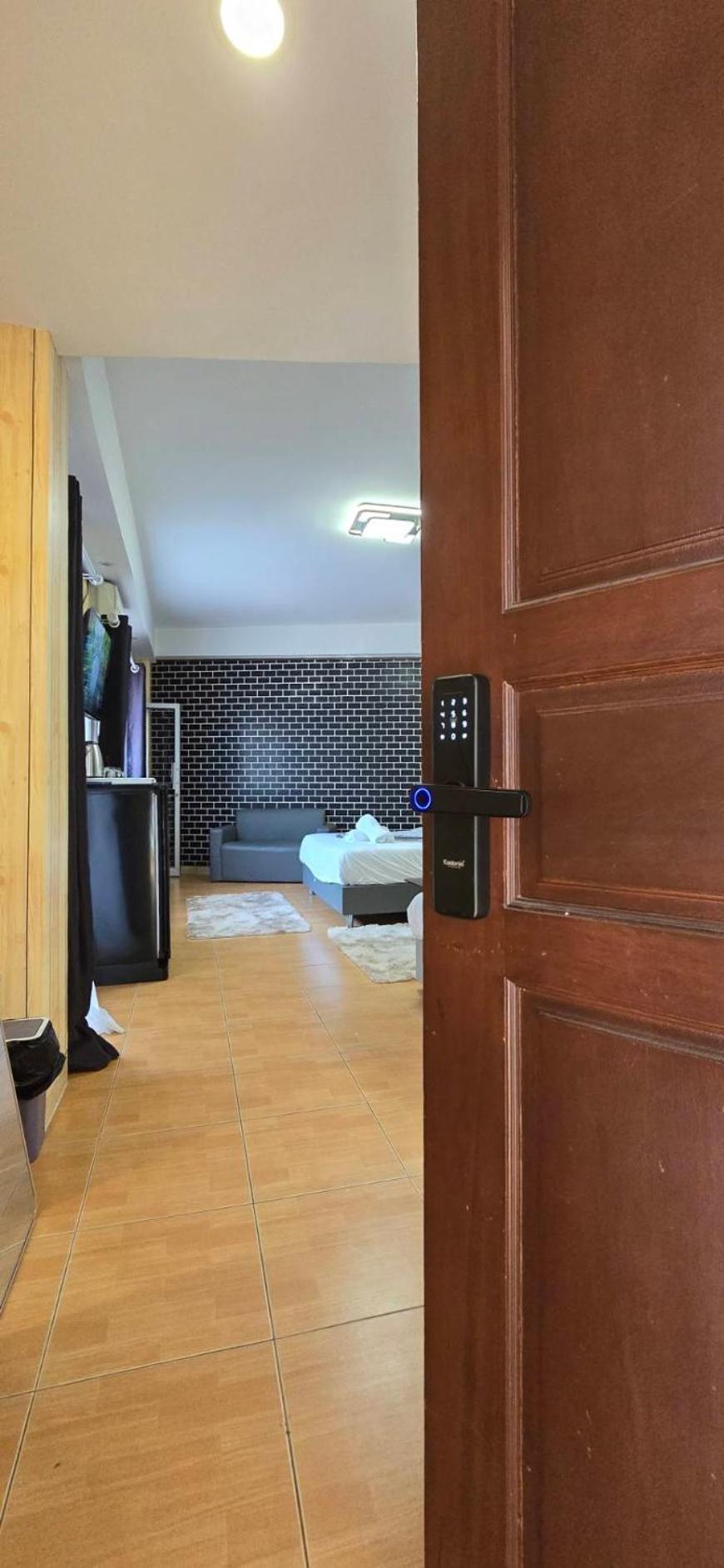 Xcess Residence Pattaya Bagian luar foto