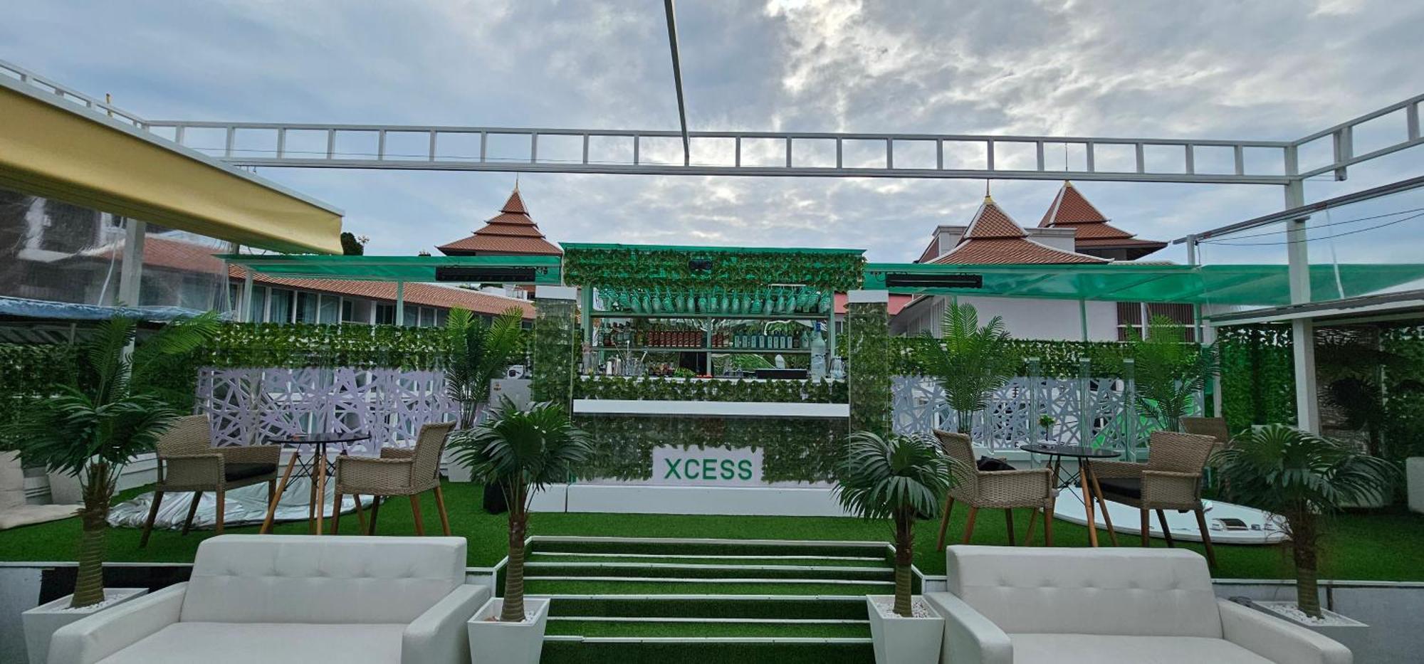Xcess Residence Pattaya Bagian luar foto