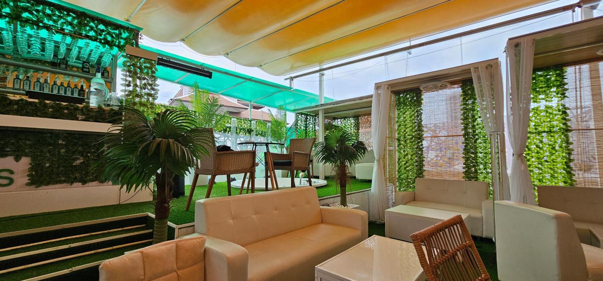 Xcess Residence Pattaya Bagian luar foto
