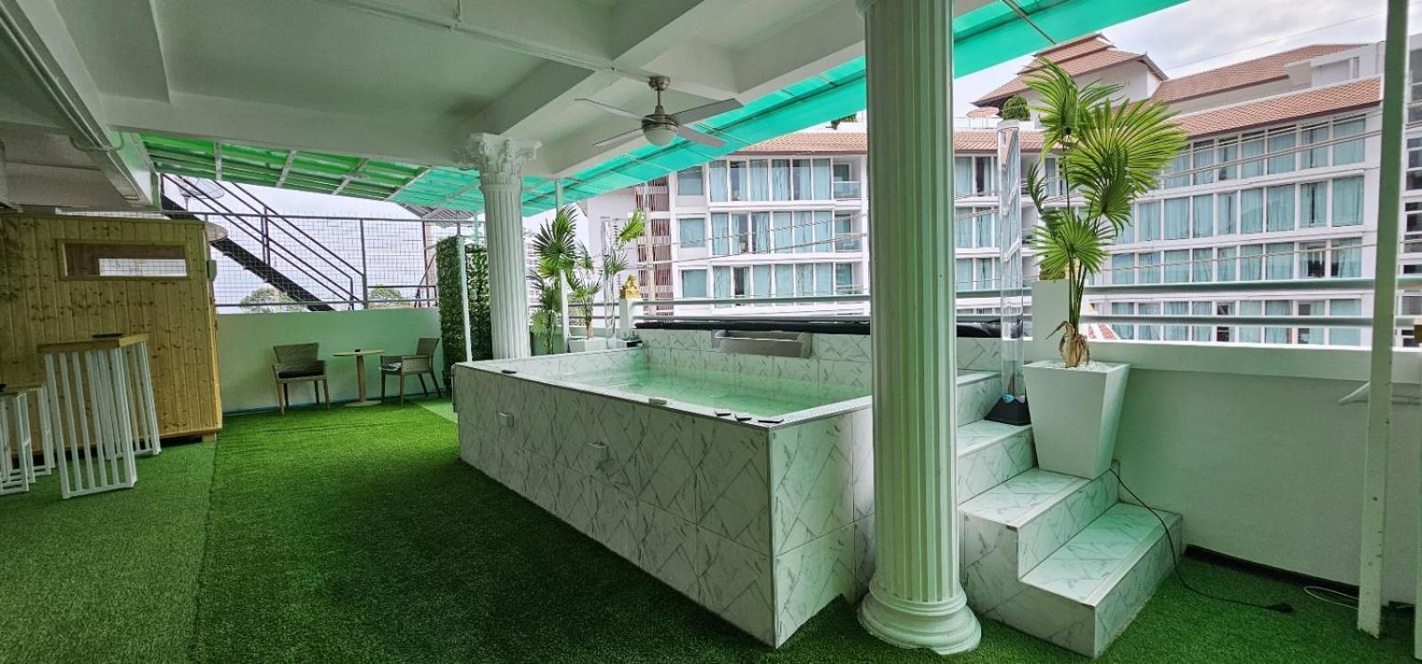Xcess Residence Pattaya Bagian luar foto